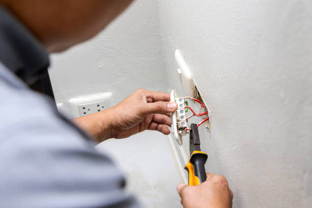 Best Emergency Electrical Repair  in Arkansas City, KS