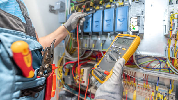 Best 24-Hour Electrician  in Arkansas City, KS